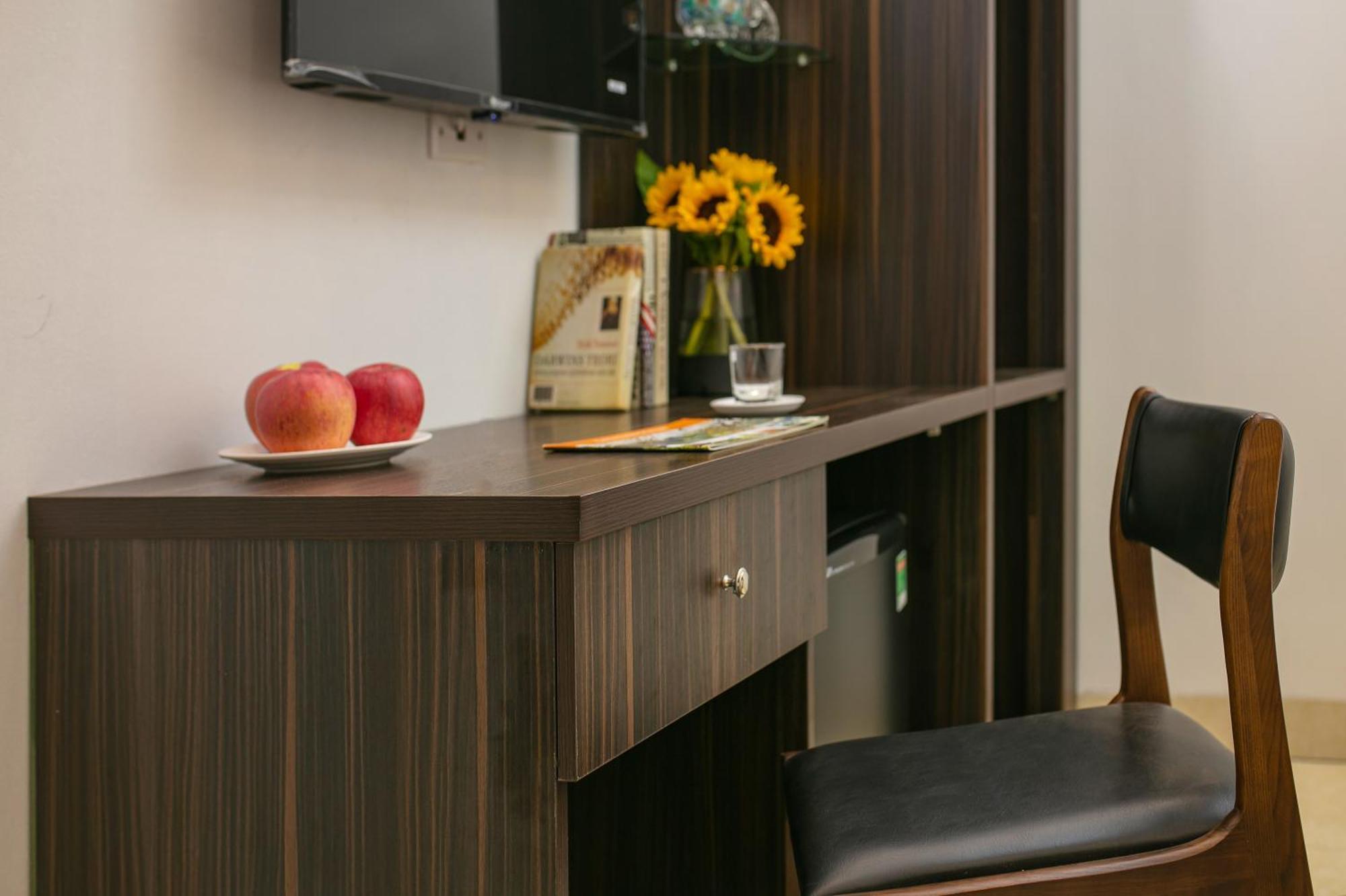 Hanoi Airport Inn & Suites Екстериор снимка
